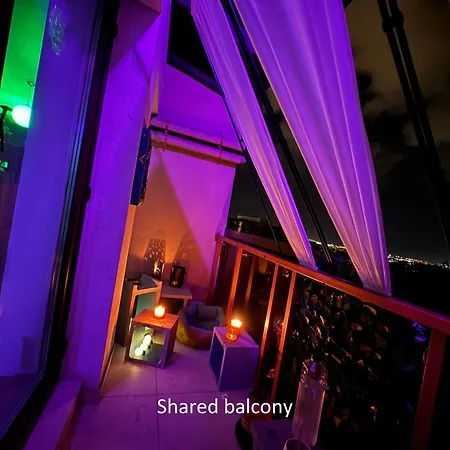 Funkadelic Retreat Transylvania, Private Room&bath In Shared With Host&cat